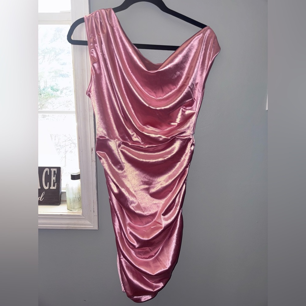 Chic Pink One Shoulder Dress